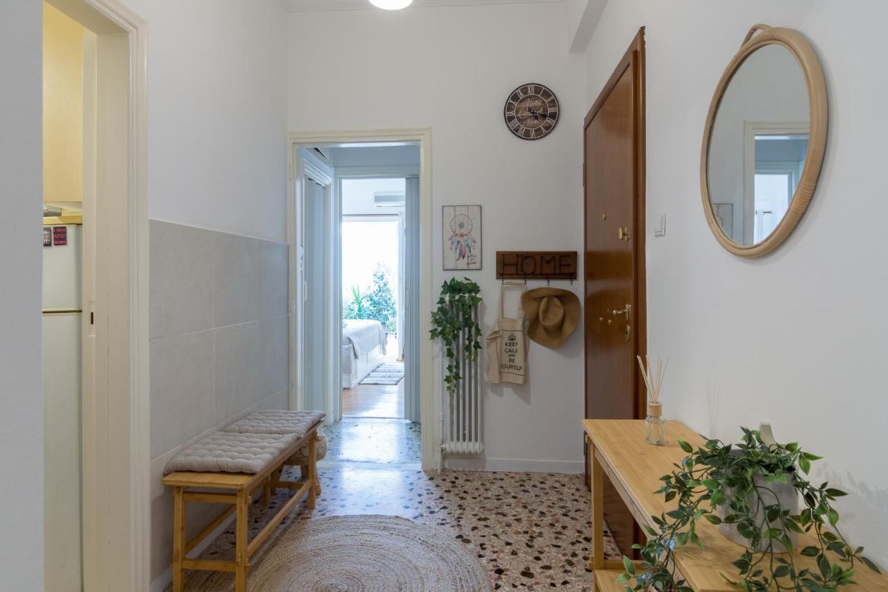 Classic And Modern Apartment In Atene Esterno foto