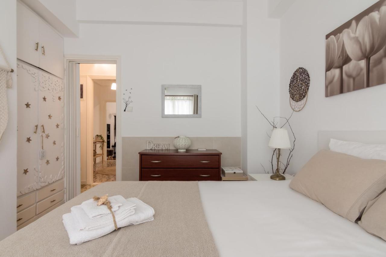 Classic And Modern Apartment In Atene Esterno foto