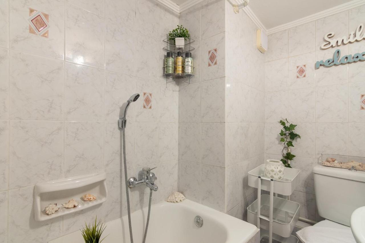 Classic And Modern Apartment In Atene Esterno foto